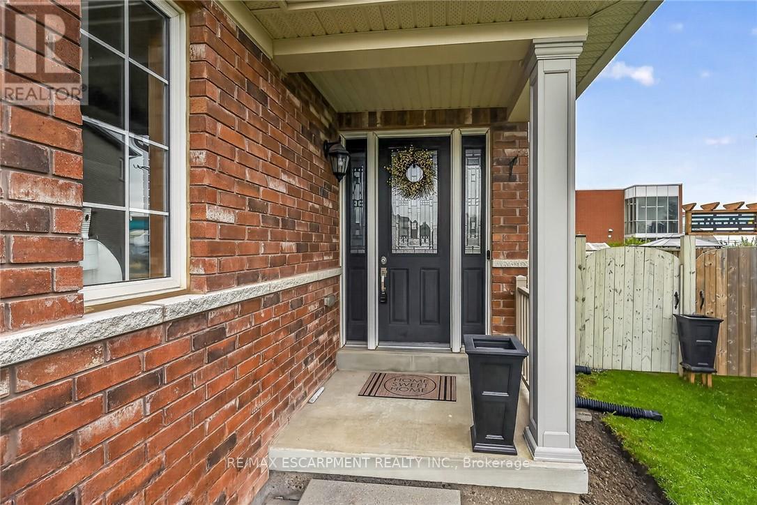 100 NARBONNE CRESCENT - 4