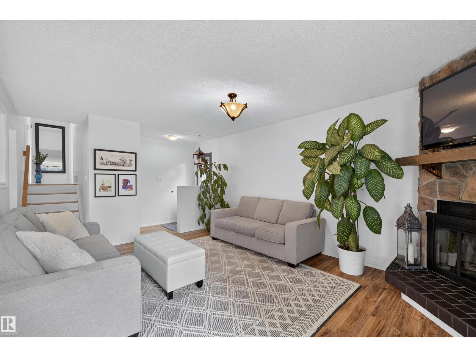 244 Knottwood RD N NW - 3