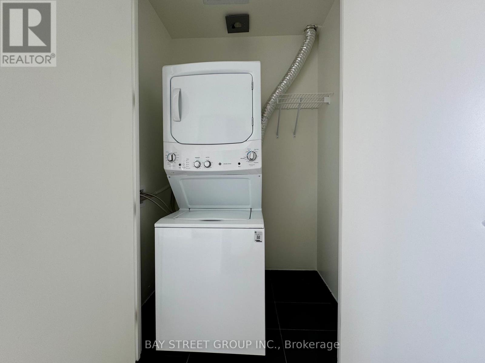 #6006 11 YORKVILLE AVENUE - 6