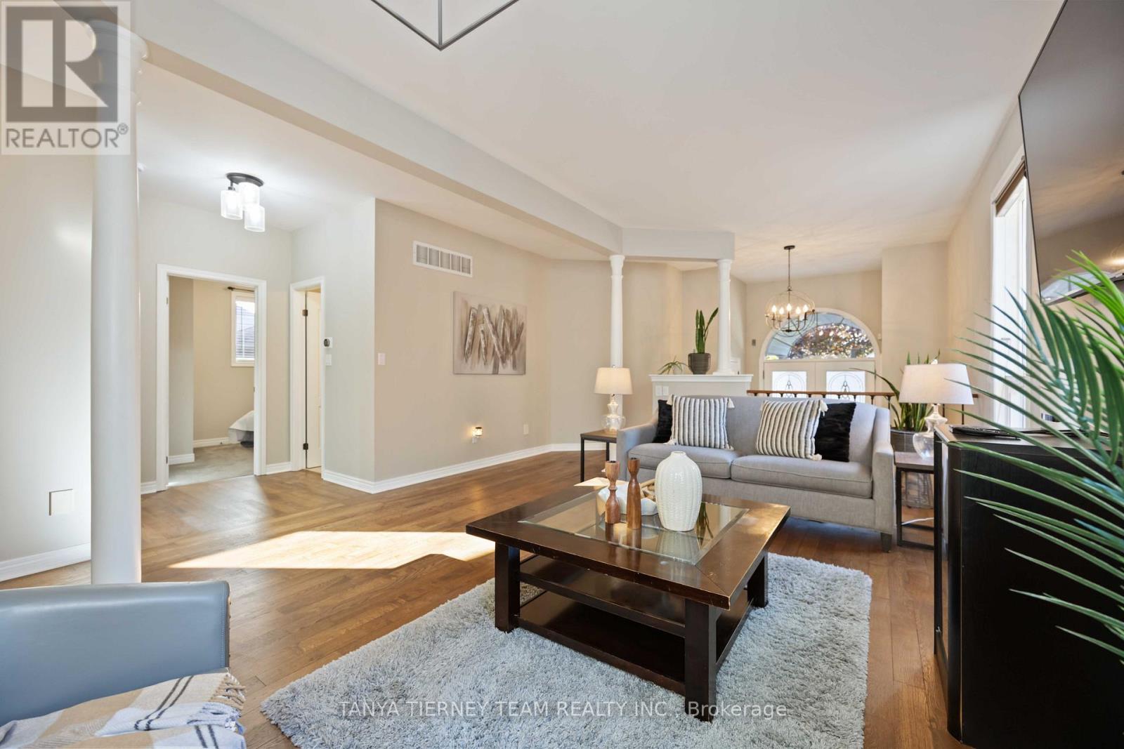 16 CODY AVENUE - 12