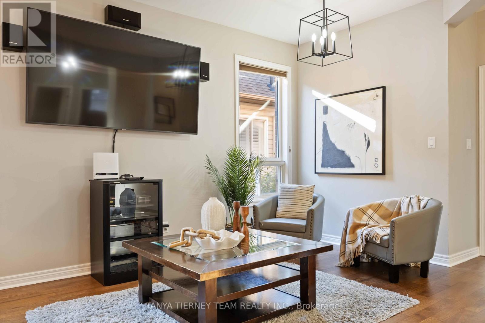 16 CODY AVENUE - 13