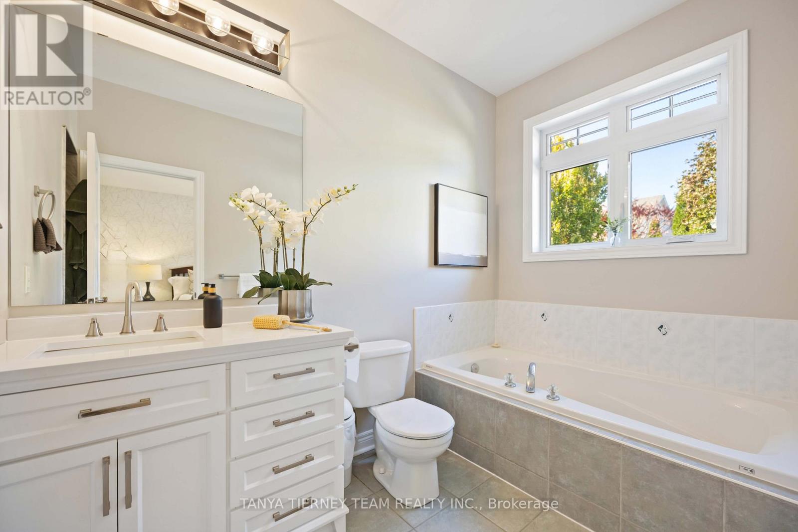 16 CODY AVENUE - 24
