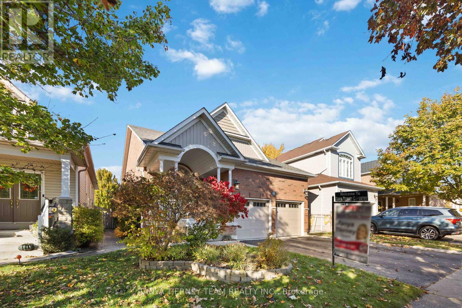 16 CODY AVENUE - 3