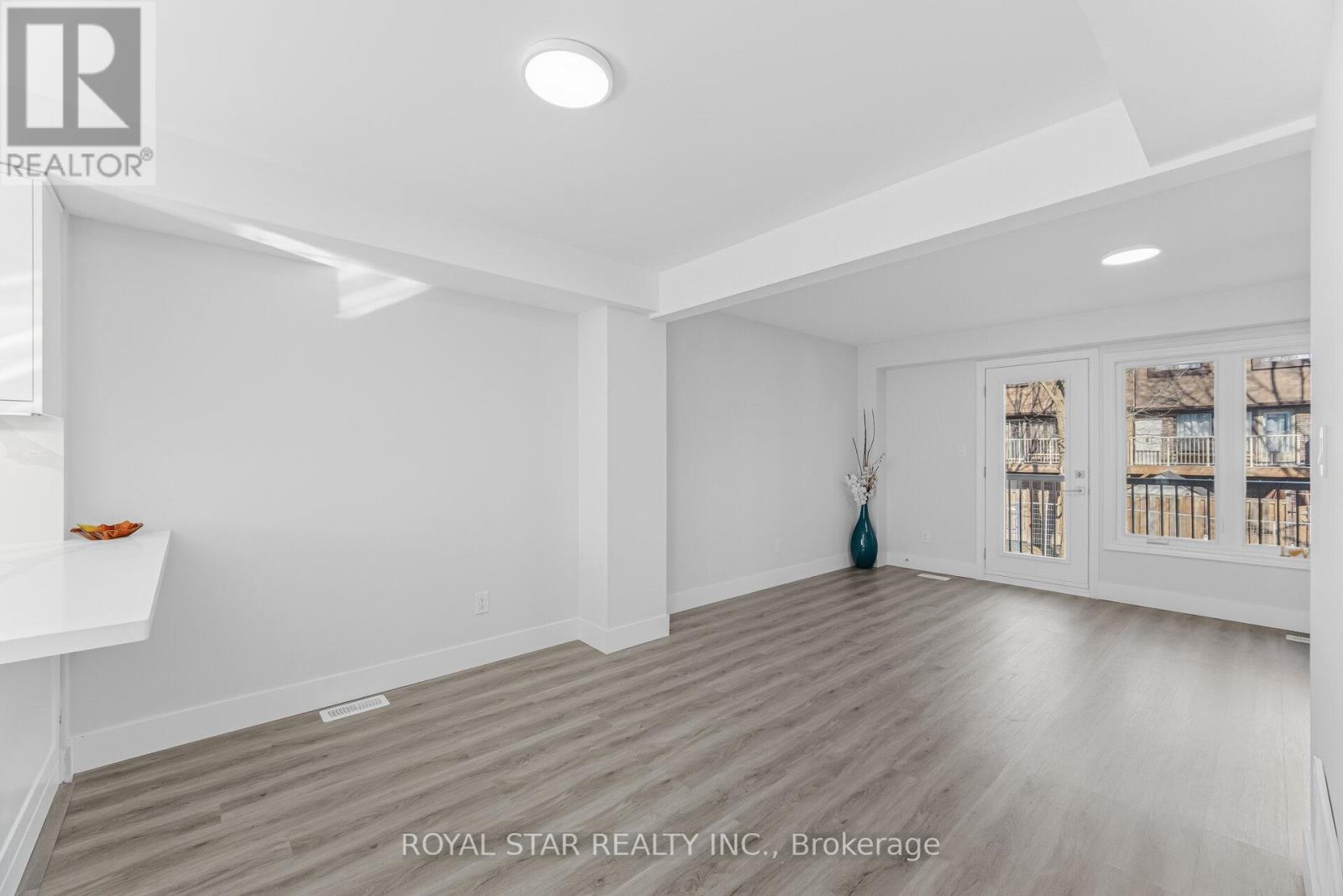 #3 11 PLAISANCE ROAD - 12