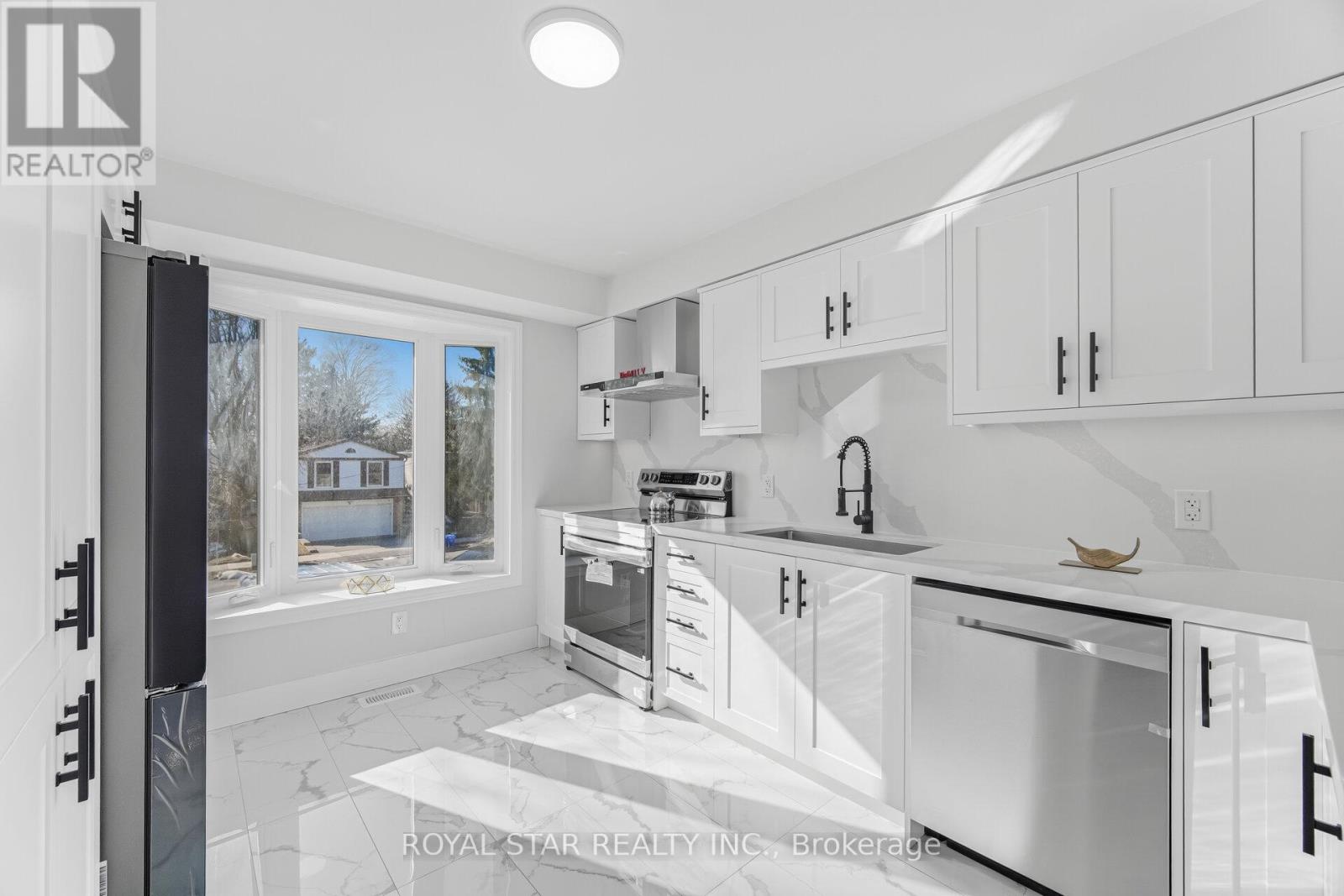 #3 11 PLAISANCE ROAD - 9