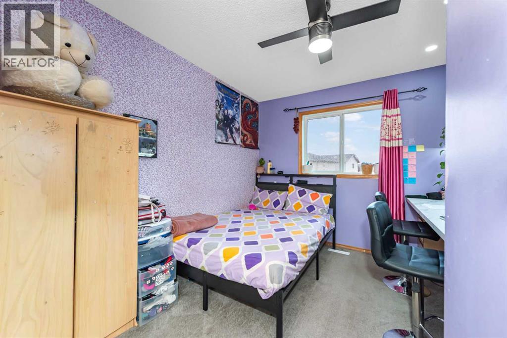 7820 Laguna Way NE - 20