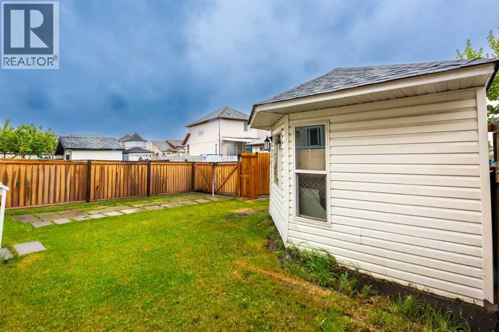 7820 Laguna Way NE - 27