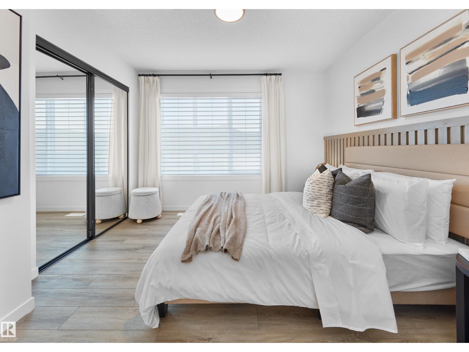 #56 4825 120 ST NW - 16