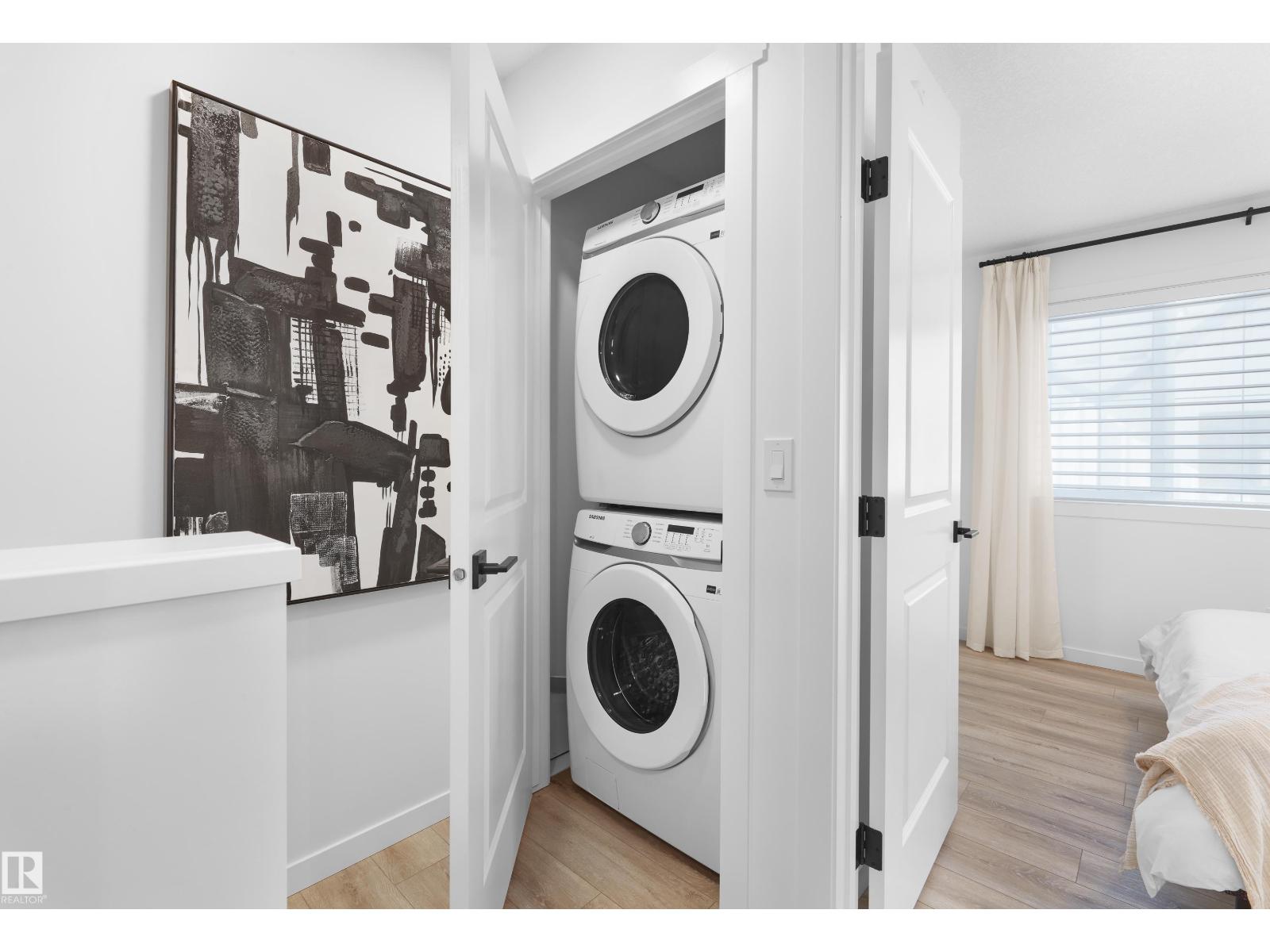 #56 4825 120 ST NW - 23
