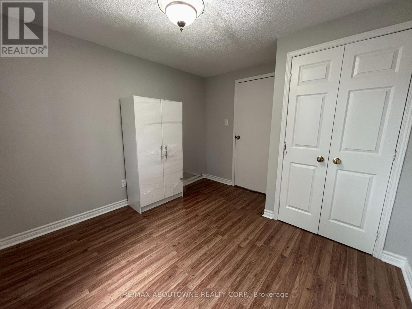 3072 PATRICK CRESCENT - 20