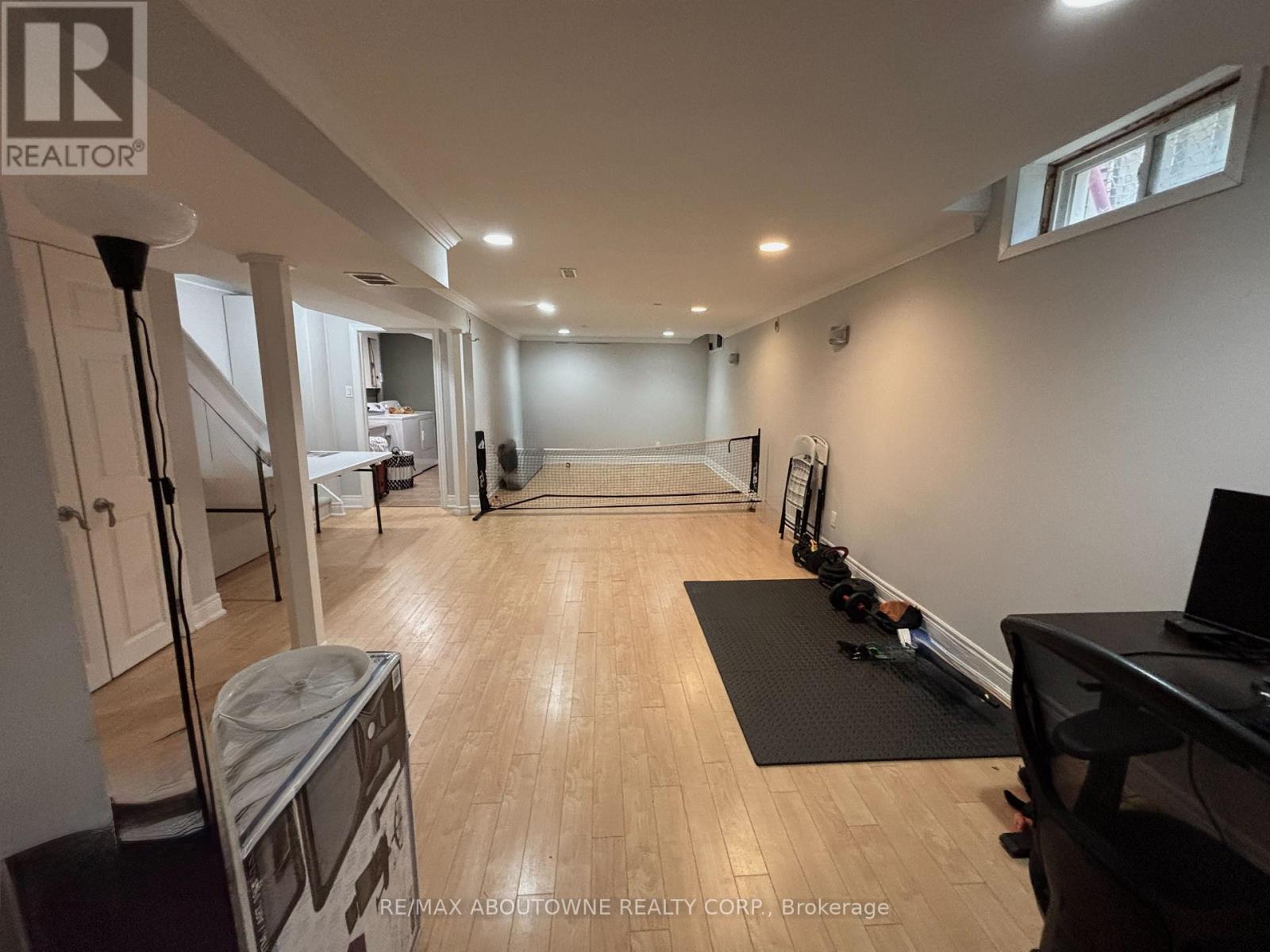 3072 PATRICK CRESCENT - 24