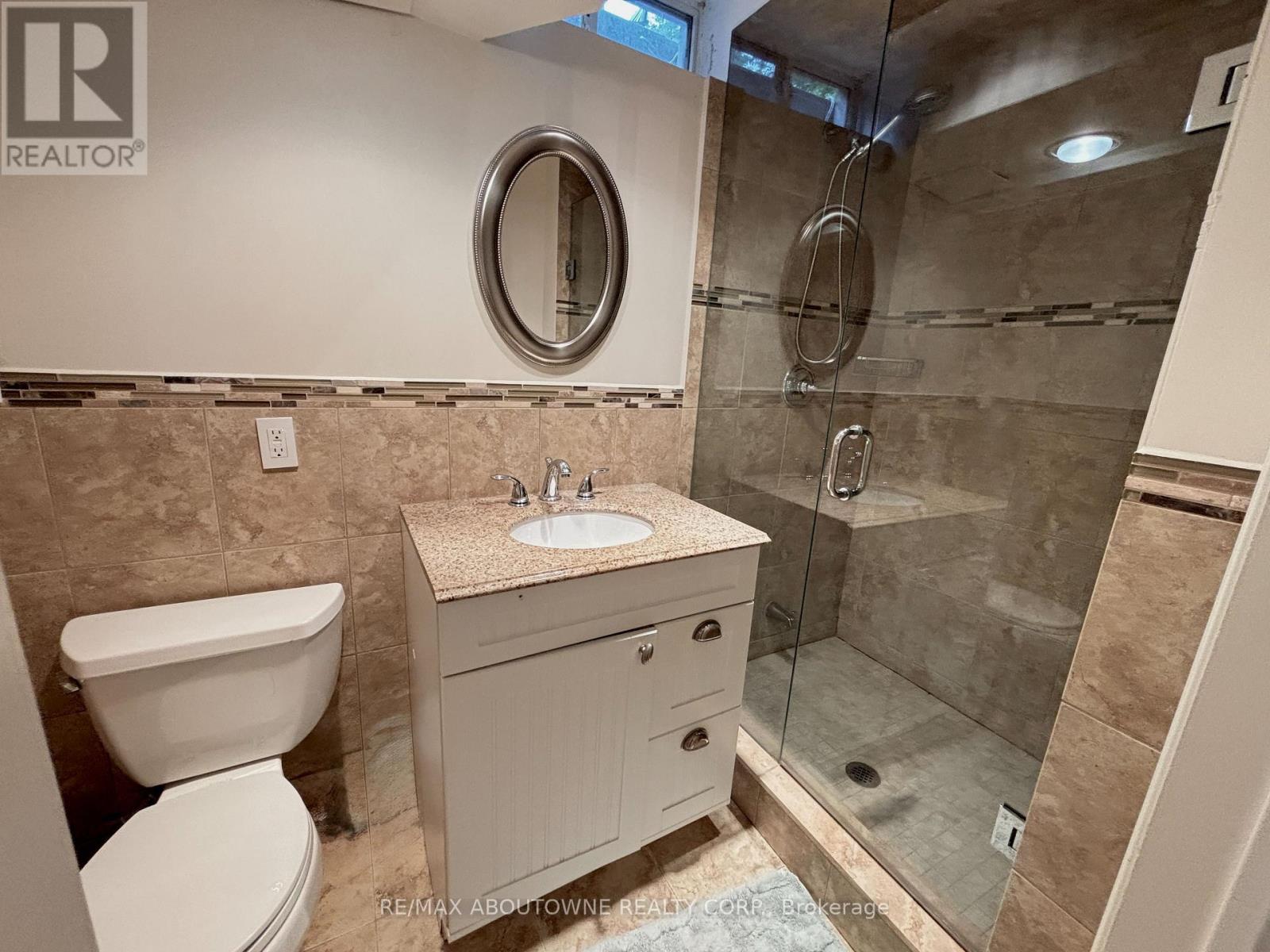 3072 PATRICK CRESCENT - 27