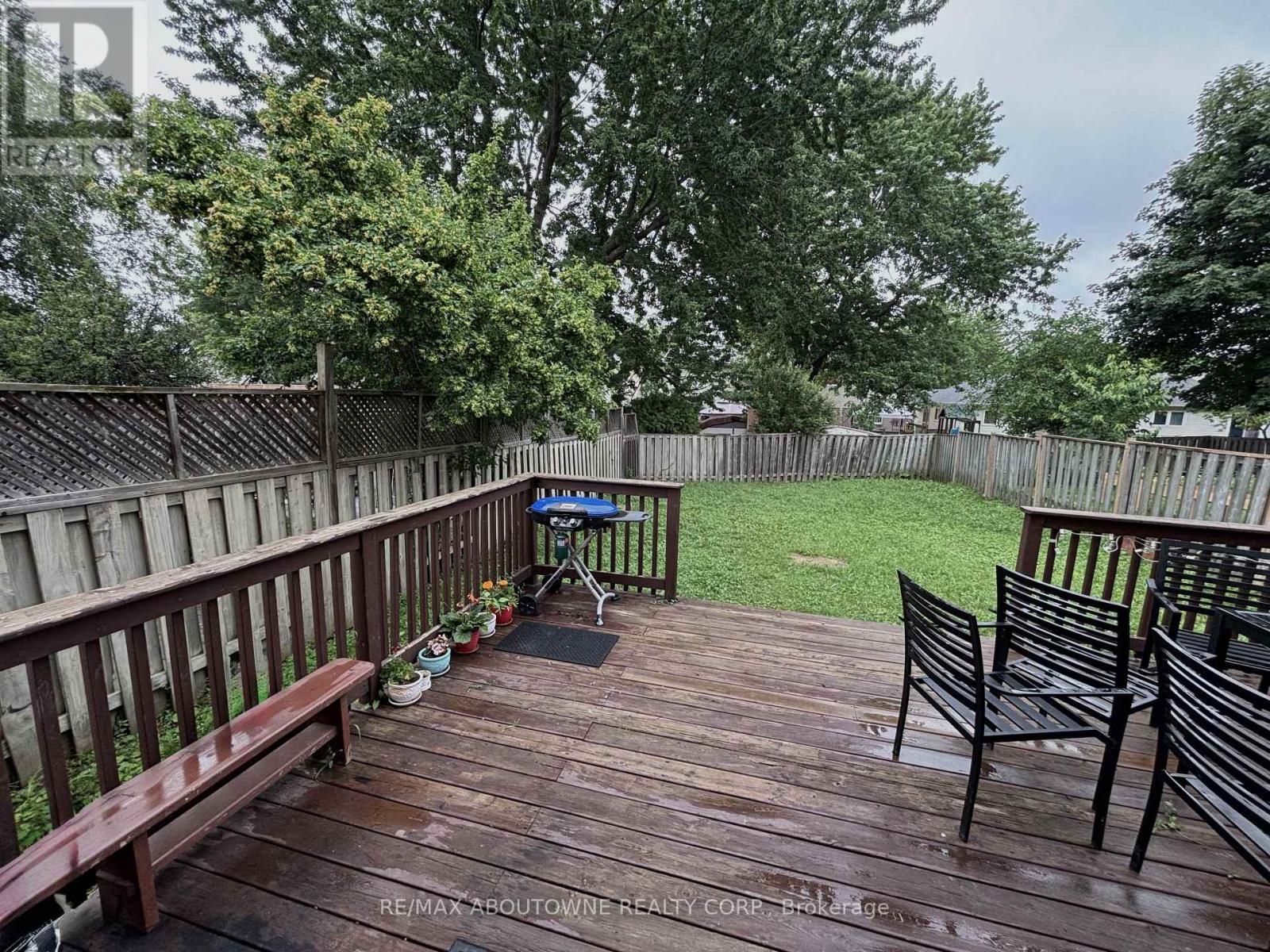 3072 PATRICK CRESCENT - 30
