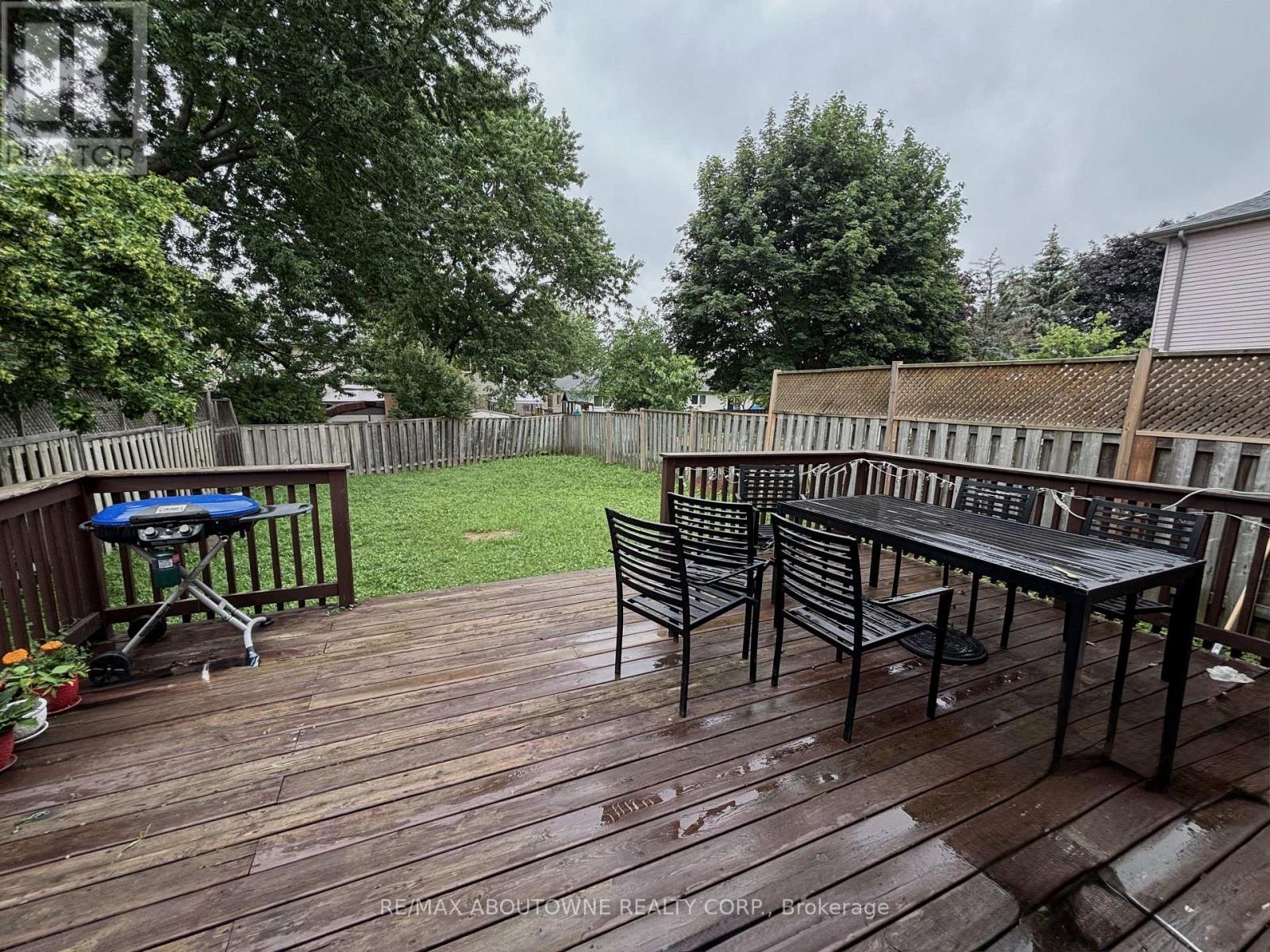 3072 PATRICK CRESCENT - 31