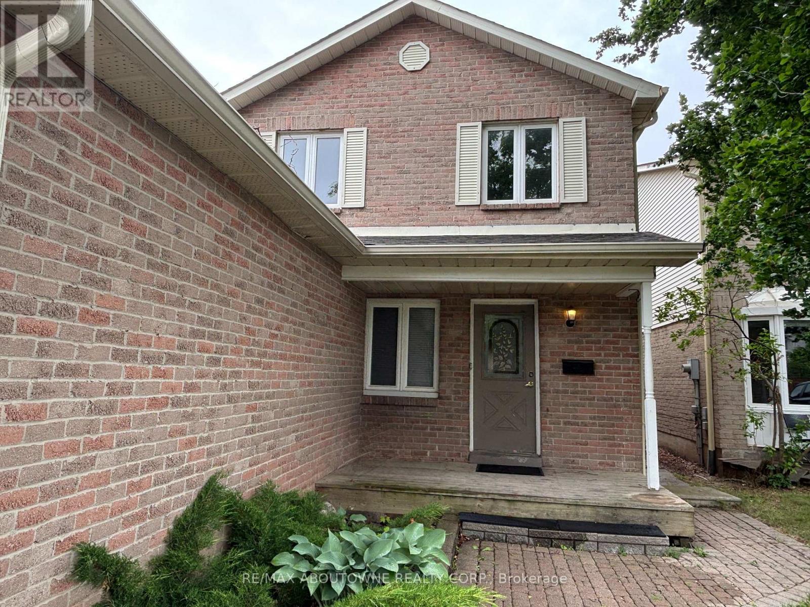 3072 PATRICK CRESCENT - 5
