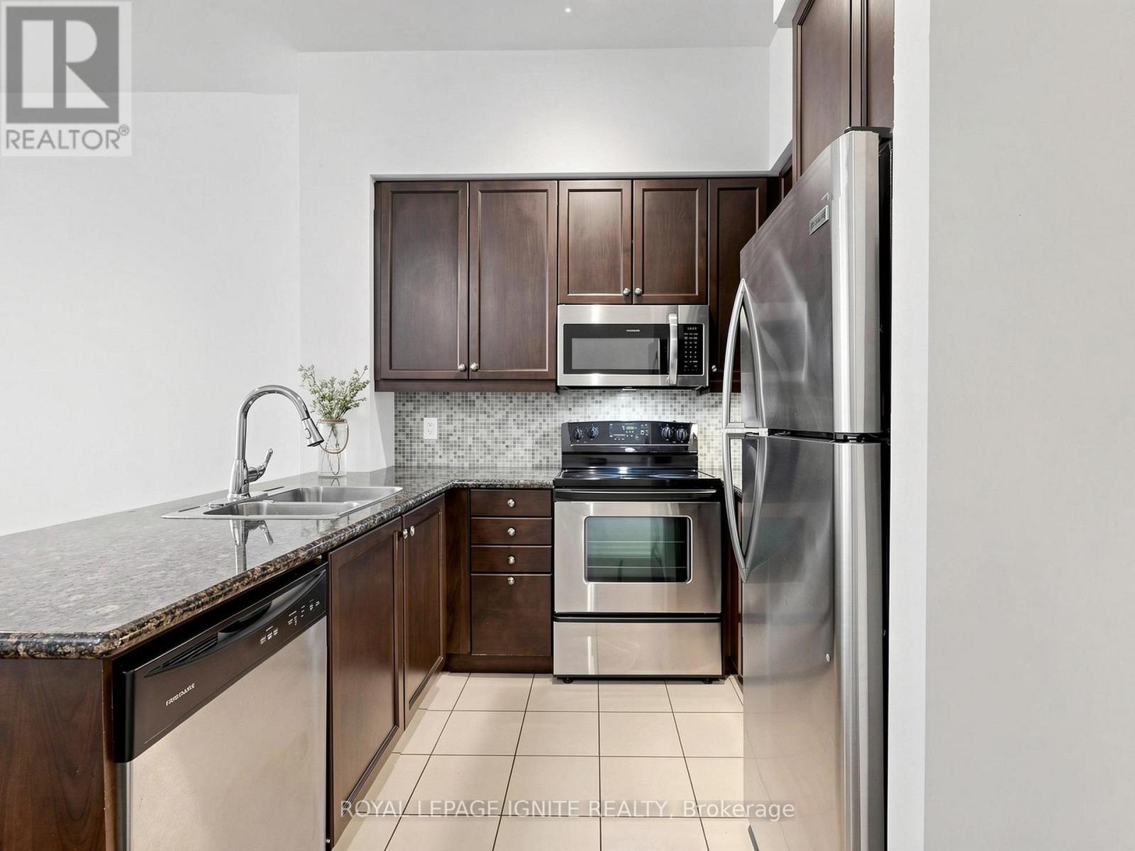 #204 500 ST.CLAIR AVENUE W - 9