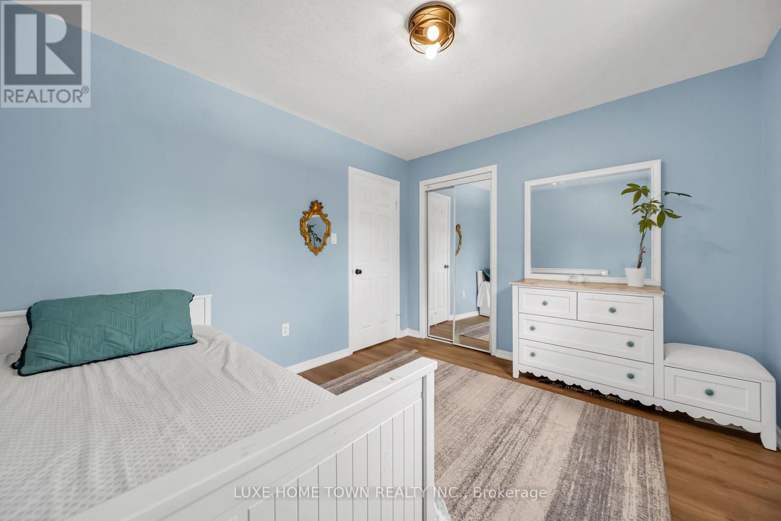 27 FRASERWOOD COURT - 36