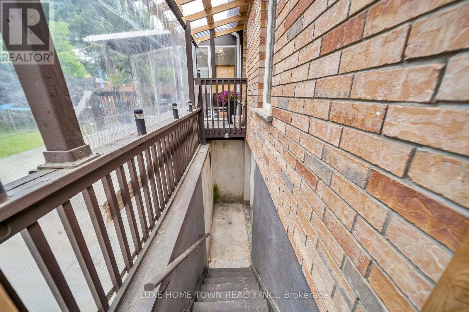 27 FRASERWOOD COURT - 46