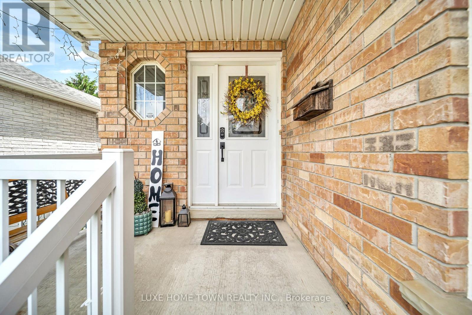 27 FRASERWOOD COURT - 6