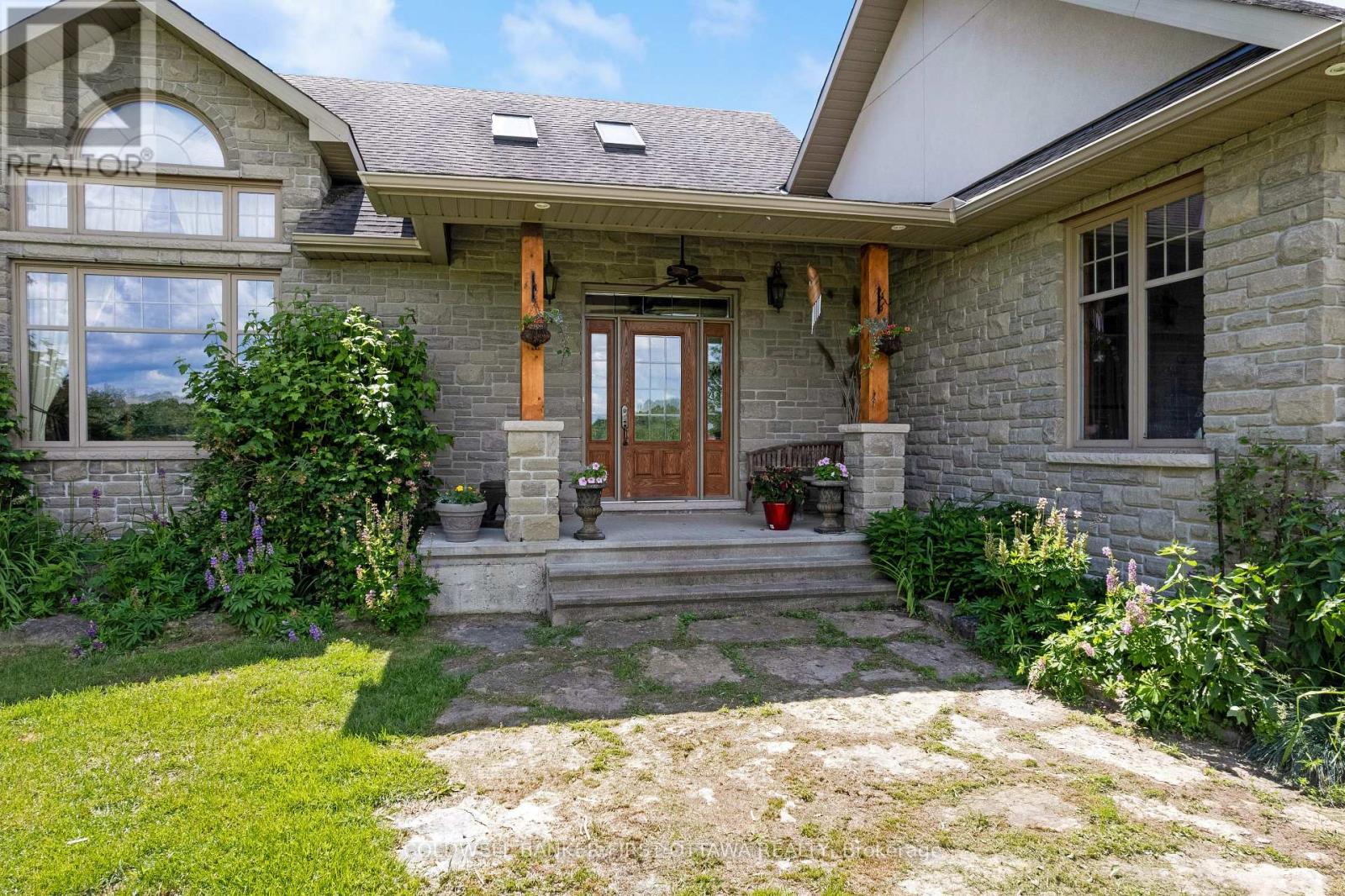 3 Bed, 2 Bath Agriculture for Sale in Ottawa – 2382- 2338 GREYS CREEKS ROAD, Ottawa – MLS# X13120658 - Image 7