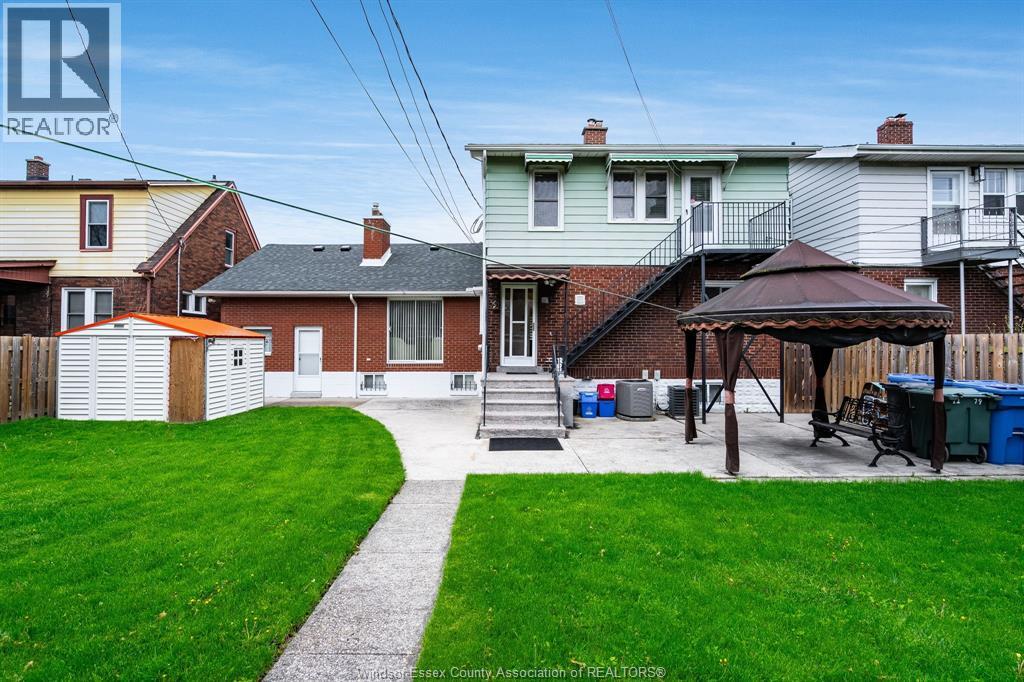 2279 Lillian AVENUE - 40