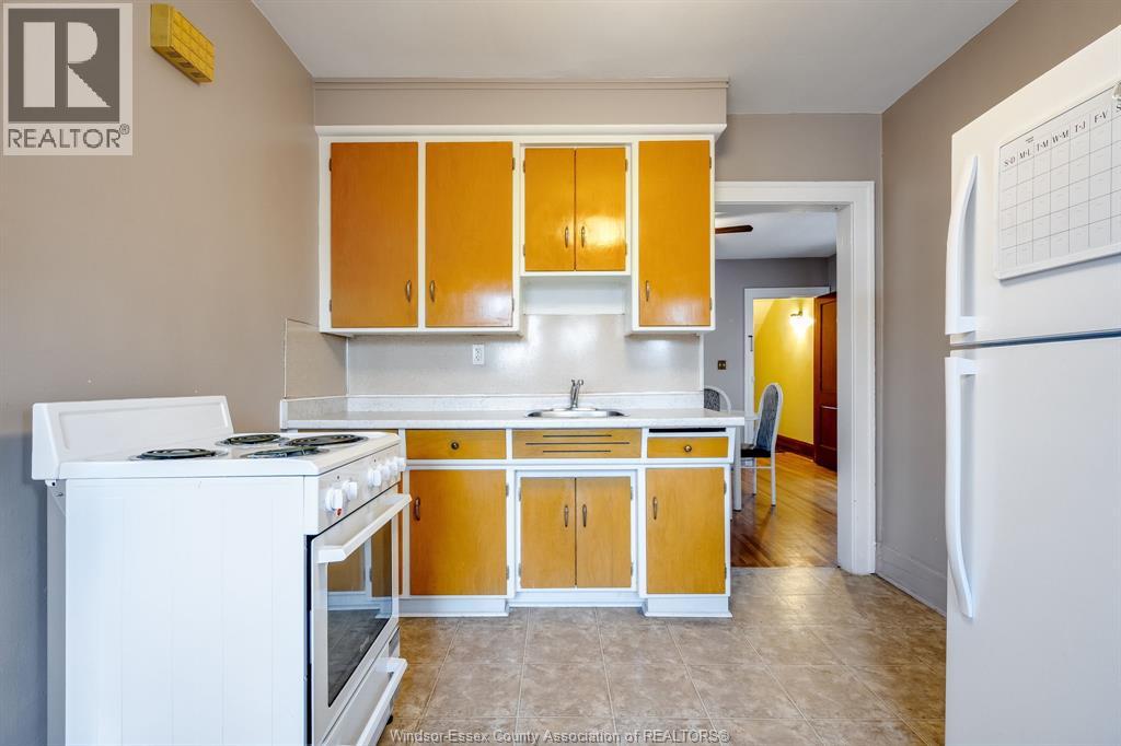 2279 Lillian AVENUE - 27