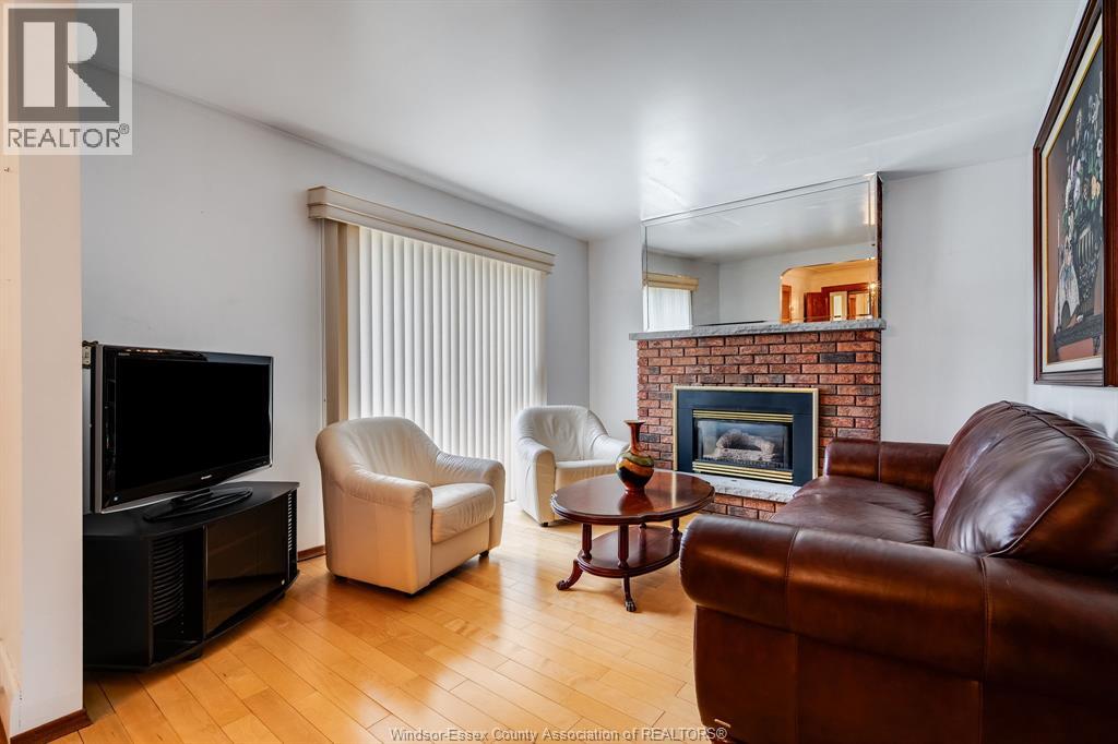 2279 Lillian AVENUE - 8