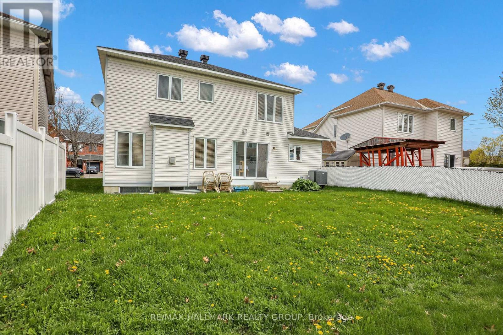 634 AQUAVIEW DRIVE - 18