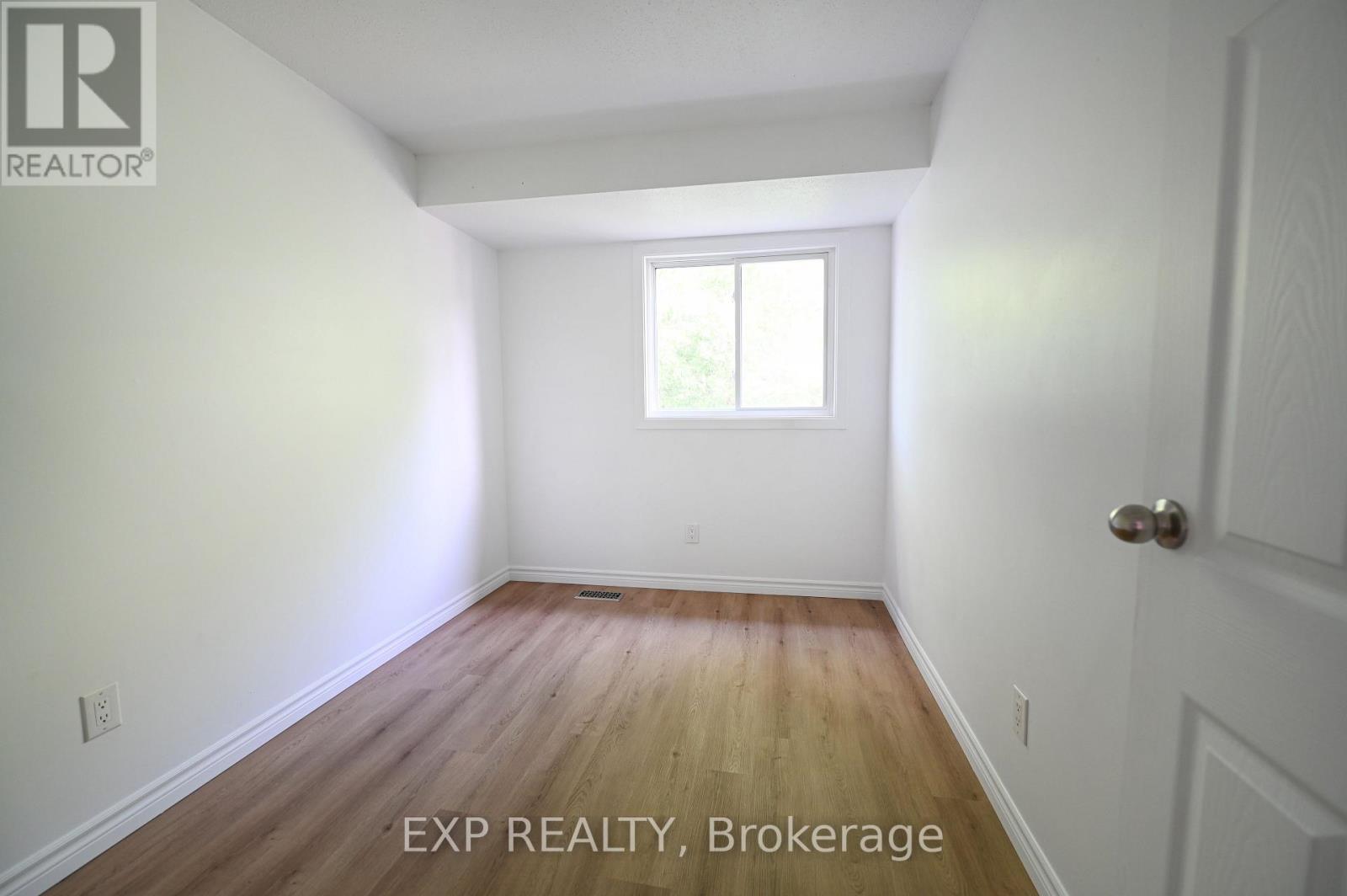 4 Bed, 2 Bath House for Rent in Ottawa – 42 – 2697 PIMLICO CRESCENT, Ottawa – MLS# X13497686 - Image 8