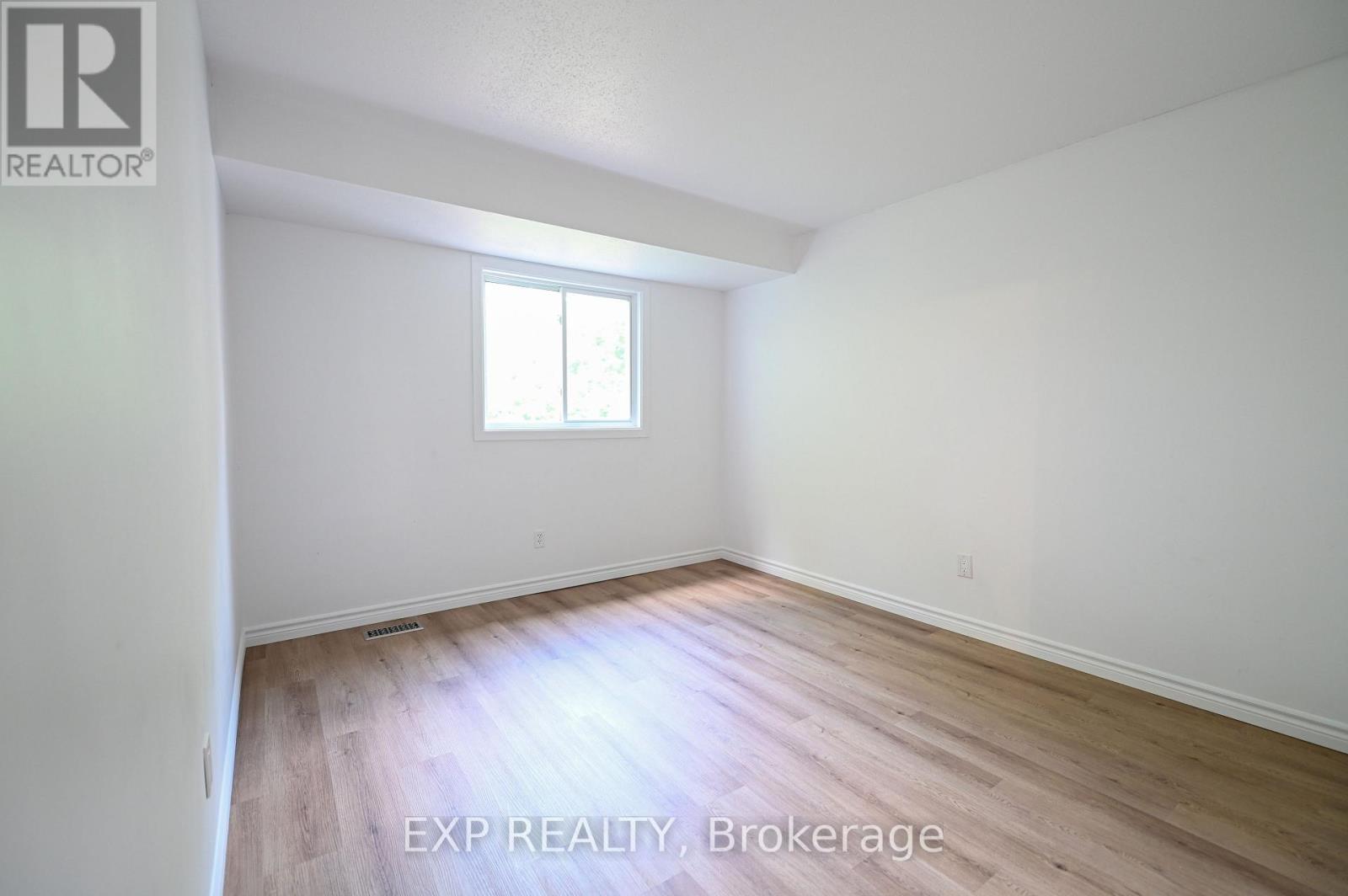 4 Bed, 2 Bath House for Rent in Ottawa – 42 – 2697 PIMLICO CRESCENT, Ottawa – MLS# X13497686 - Image 9
