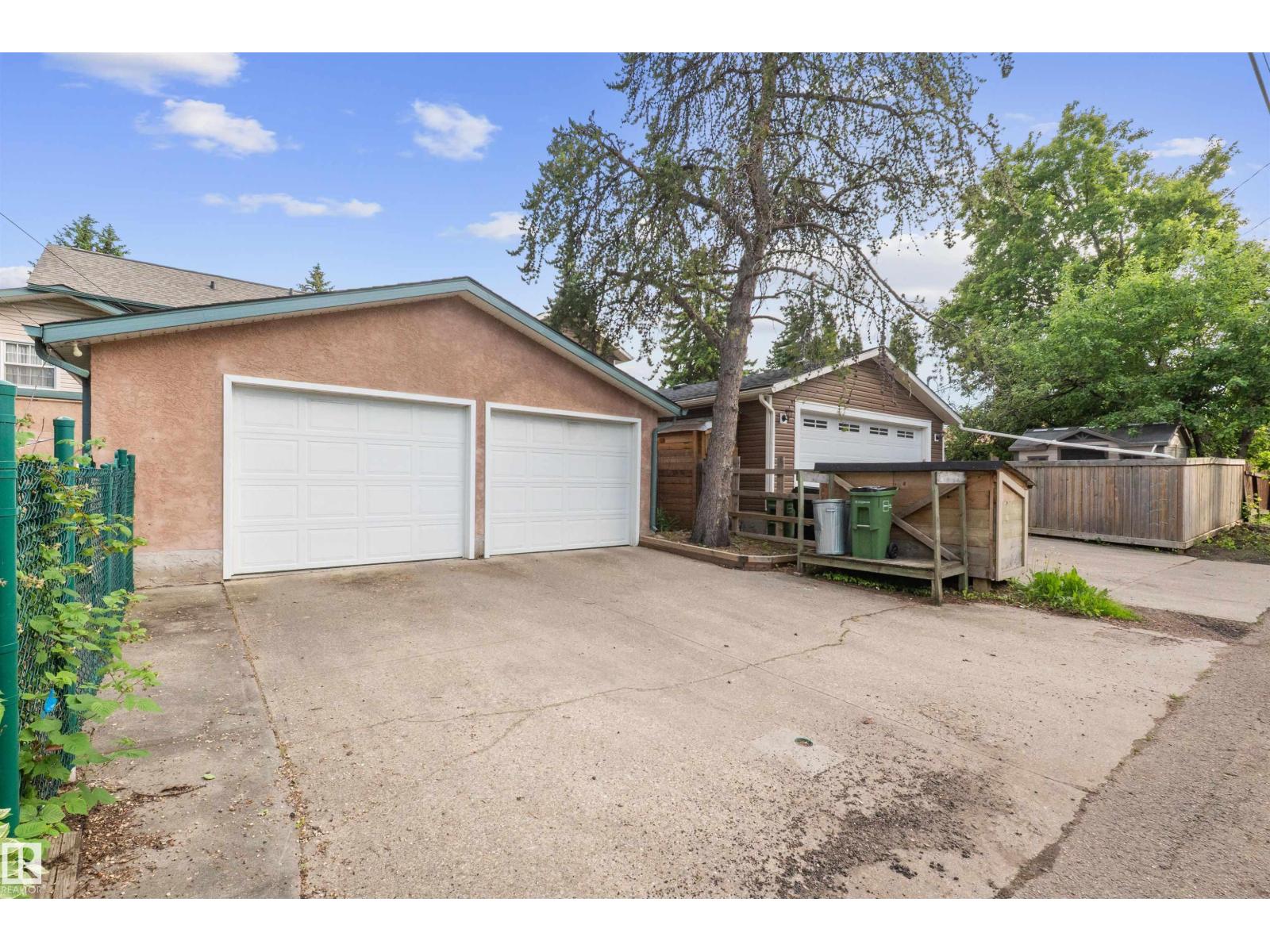 14640 88 AV NW - 53