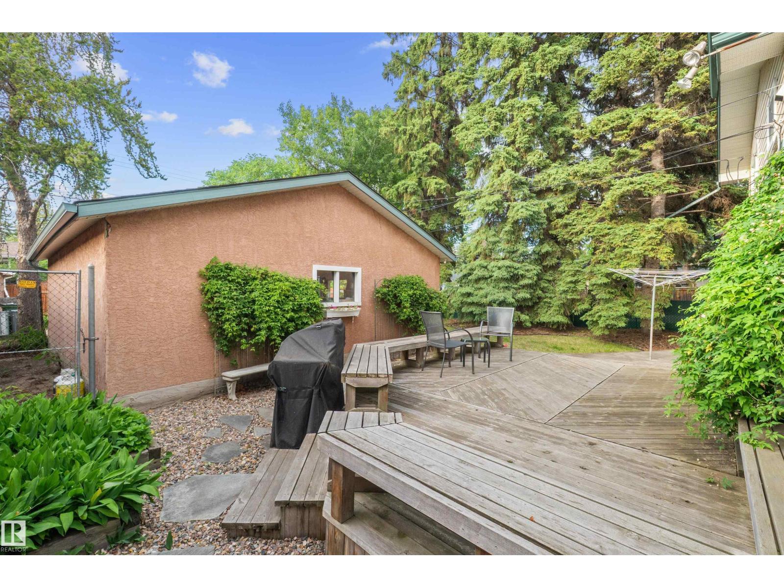 14640 88 AV NW - 51