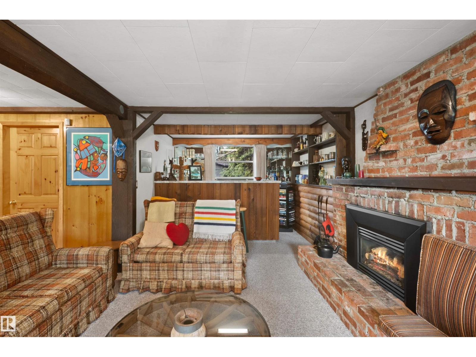 14640 88 AV NW - 44