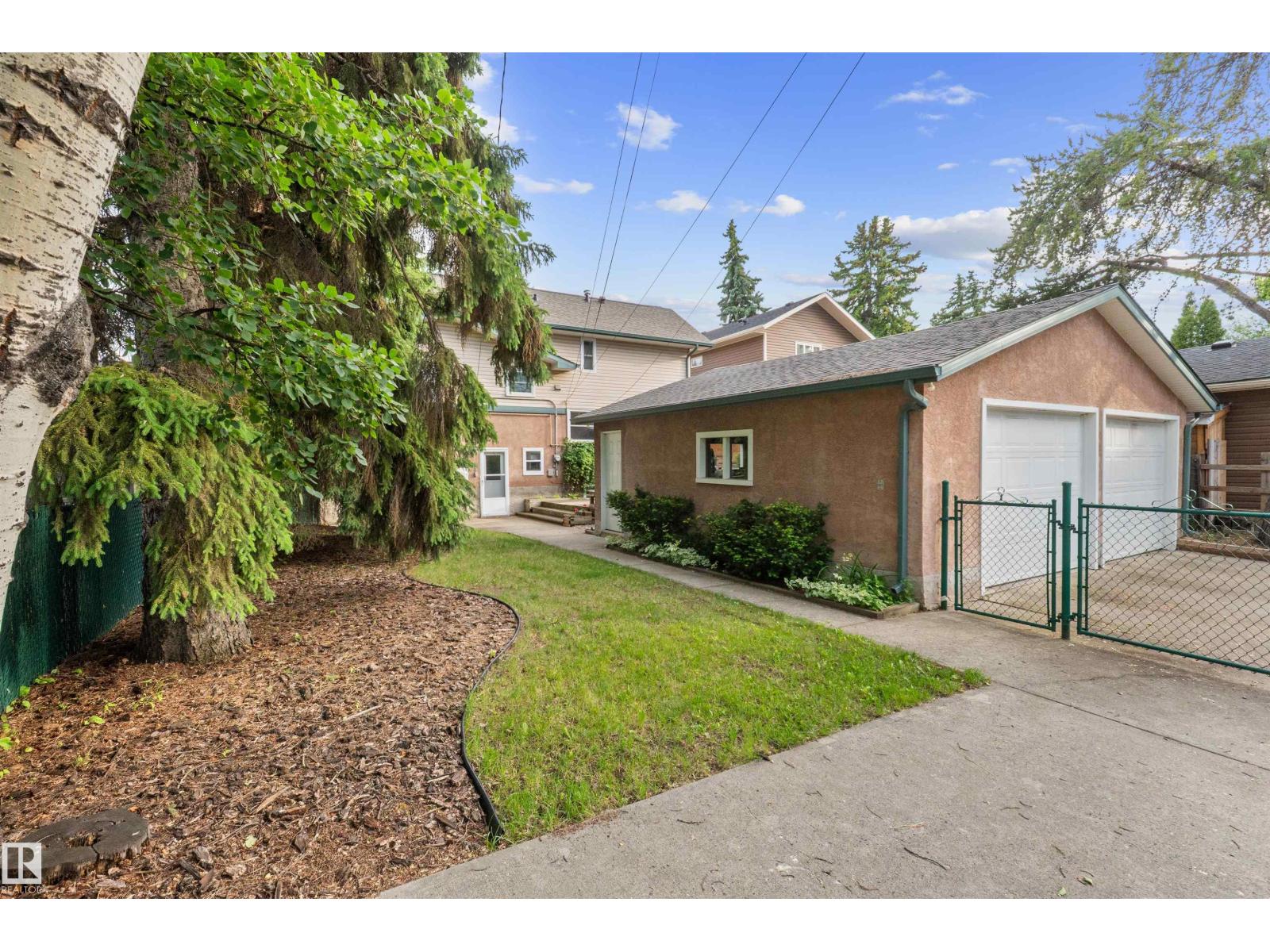 14640 88 AV NW - 52