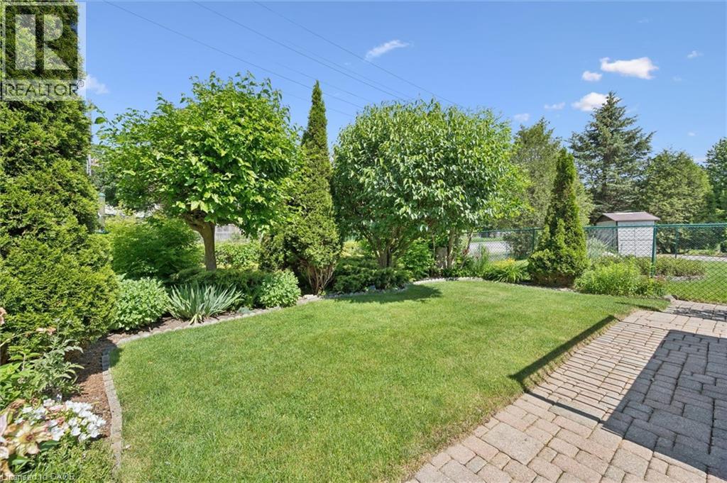 658 ELLESMERE Court - 37