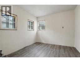 30 Hohner Avenue, Kitchener, ON N2H2V4 Photo 9