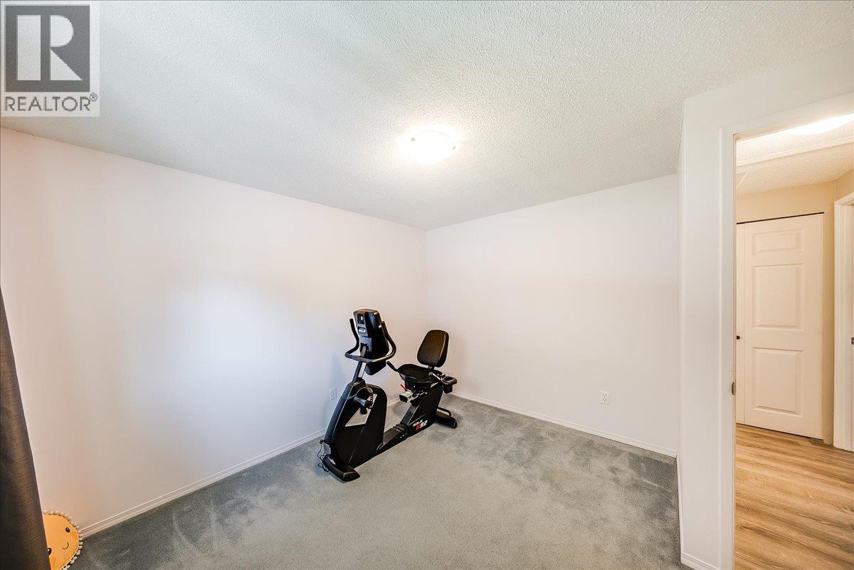1618 Victoria Avenue - 24