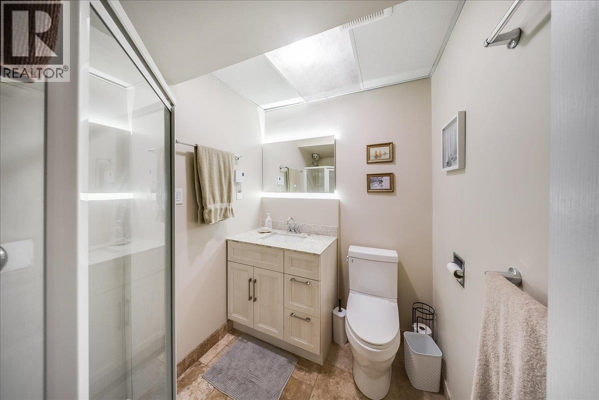 1618 Victoria Avenue - 30