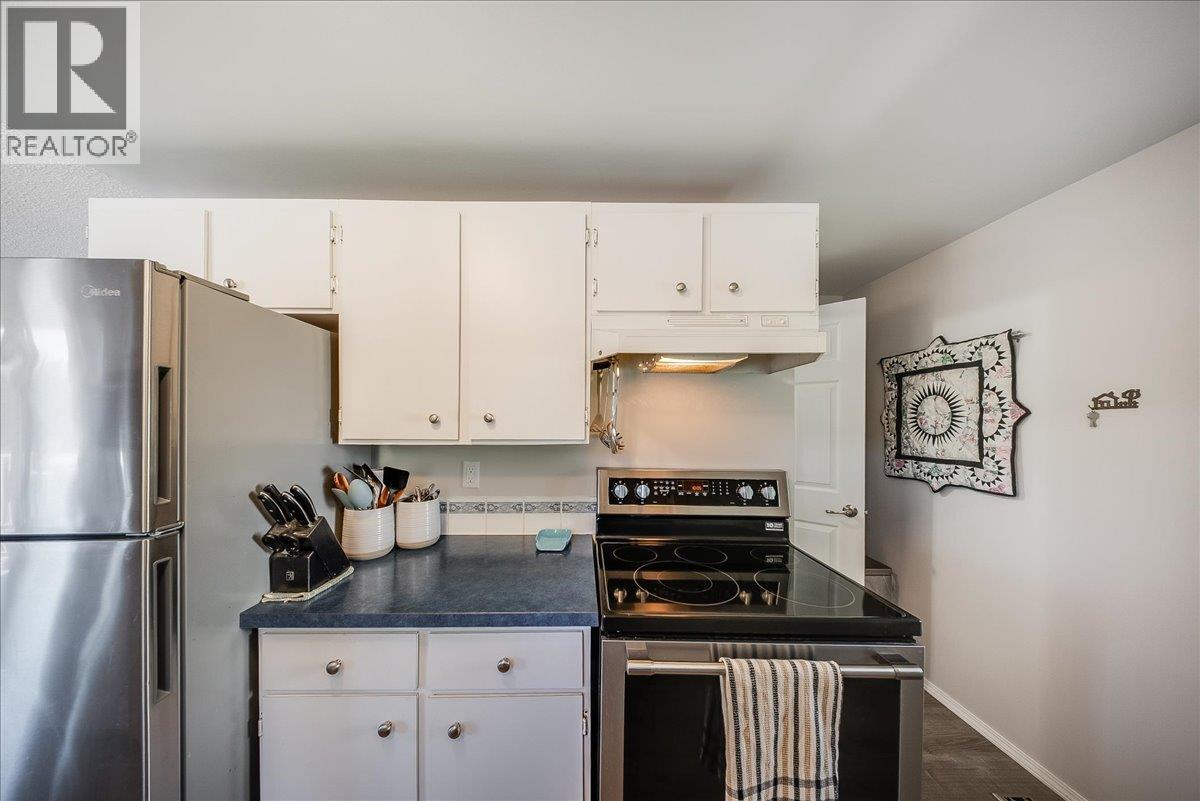 1618 Victoria Avenue - 14