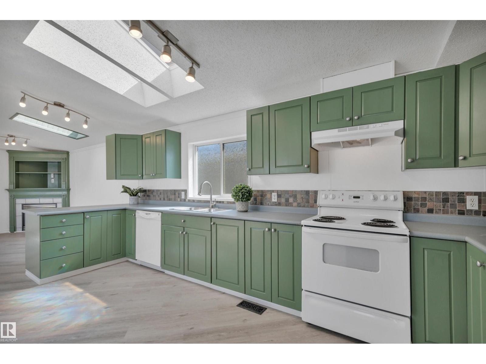 1575 Jubilee DR - 13