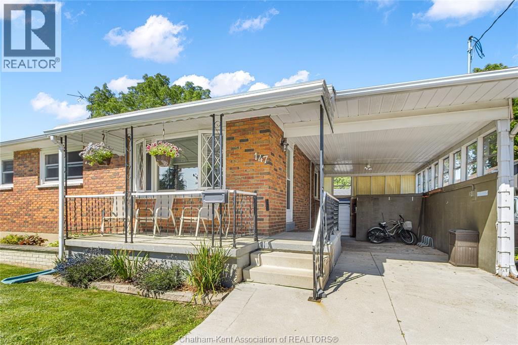 147 COVERDALE STREET - 5