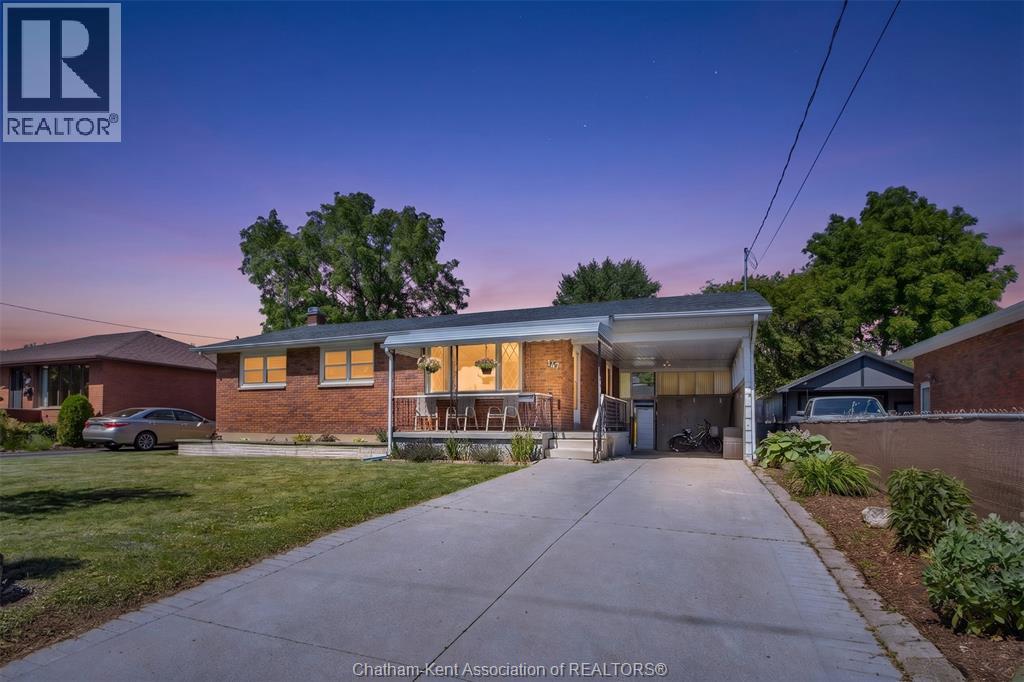 147 COVERDALE STREET - 2