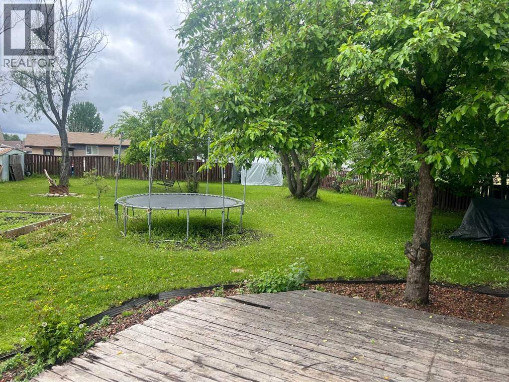 806 7 A Street - 3