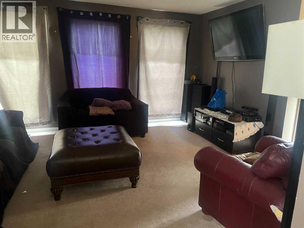 806 7 A Street - 9