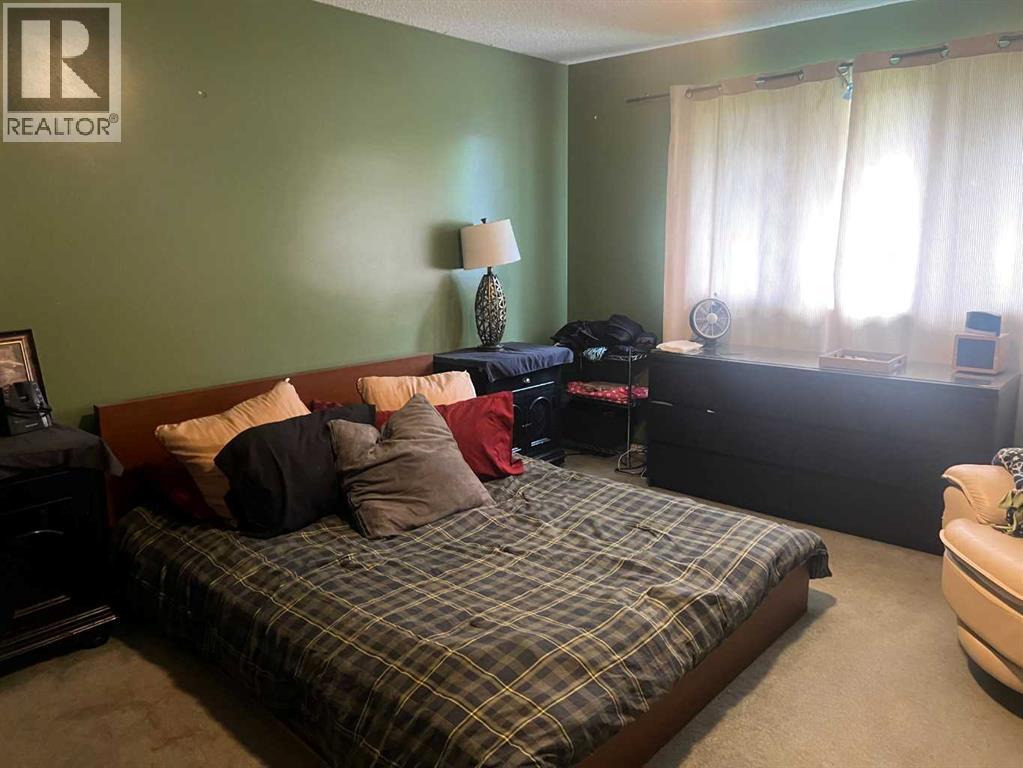 806 7 A Street - 16