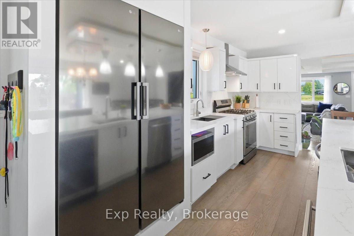 27 GREENWAY CIRCLE - 12