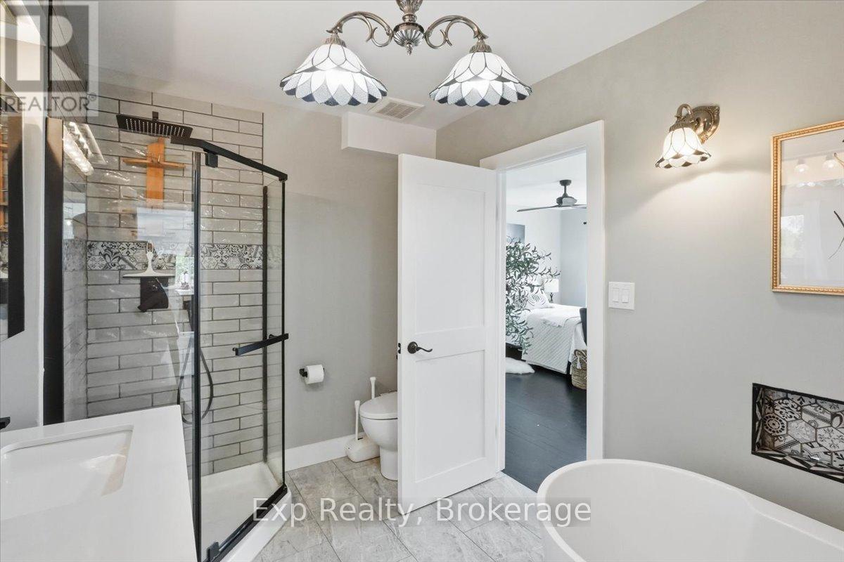 27 GREENWAY CIRCLE - 25