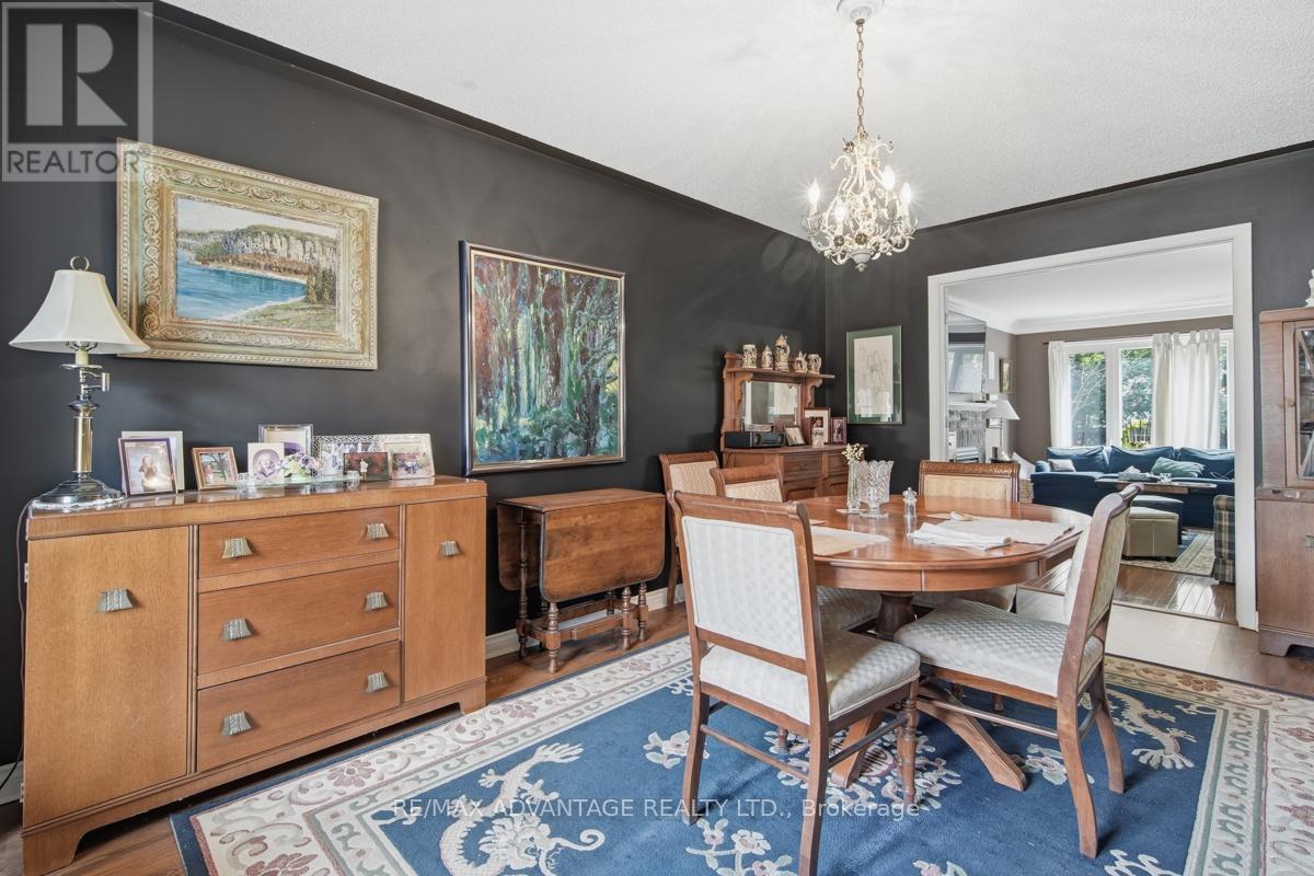 51 LAUREL CRESCENT - 11
