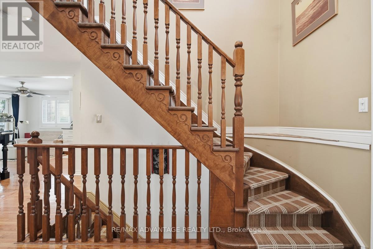 51 LAUREL CRESCENT - 22