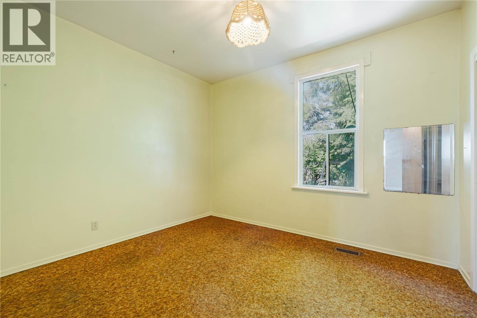  95 Sims Avenue, Saanich